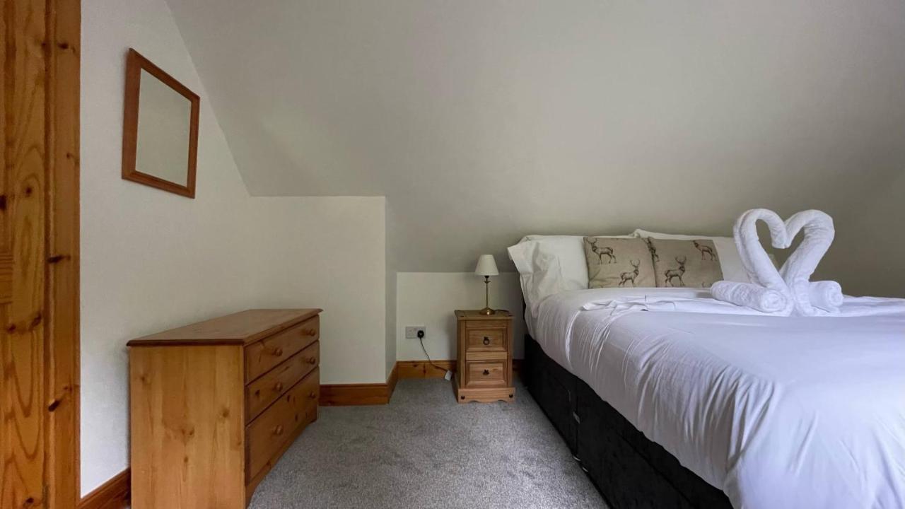 Kerrowdown Cottage-Self Catering For 4 In The Highlands ドラムナドロッキット エクステリア 写真