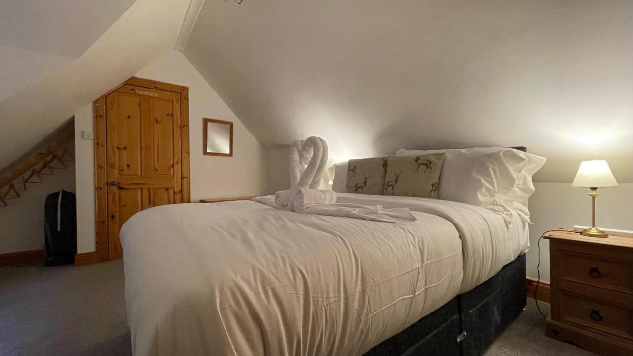 Kerrowdown Cottage-Self Catering For 4 In The Highlands ドラムナドロッキット エクステリア 写真