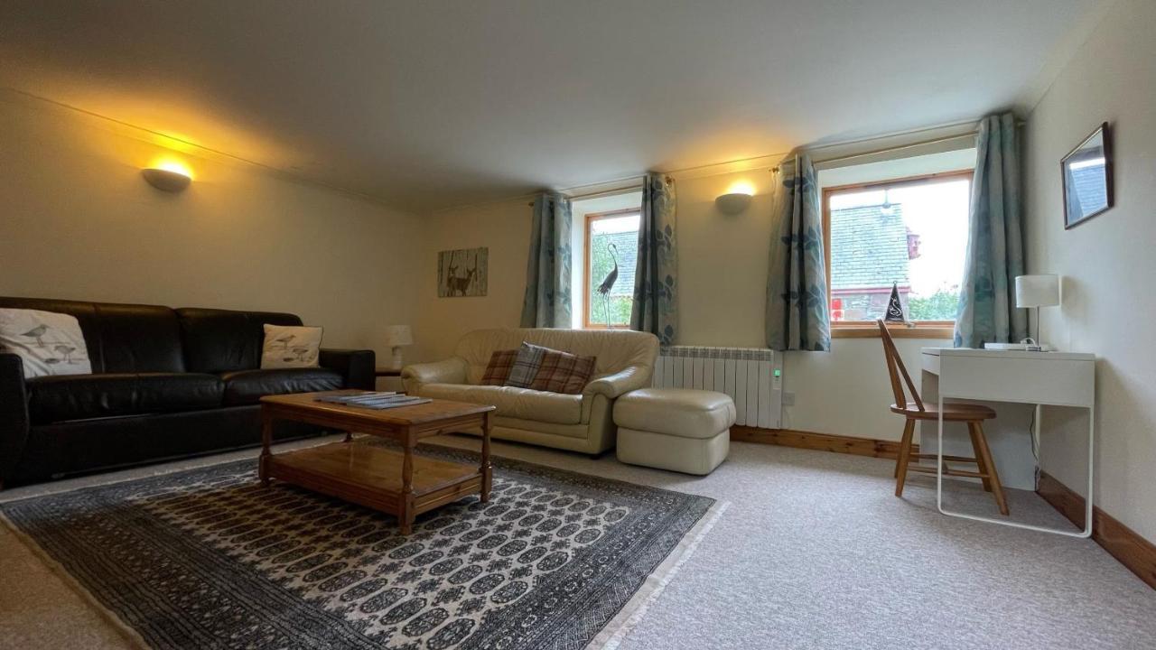 Kerrowdown Cottage-Self Catering For 4 In The Highlands ドラムナドロッキット エクステリア 写真